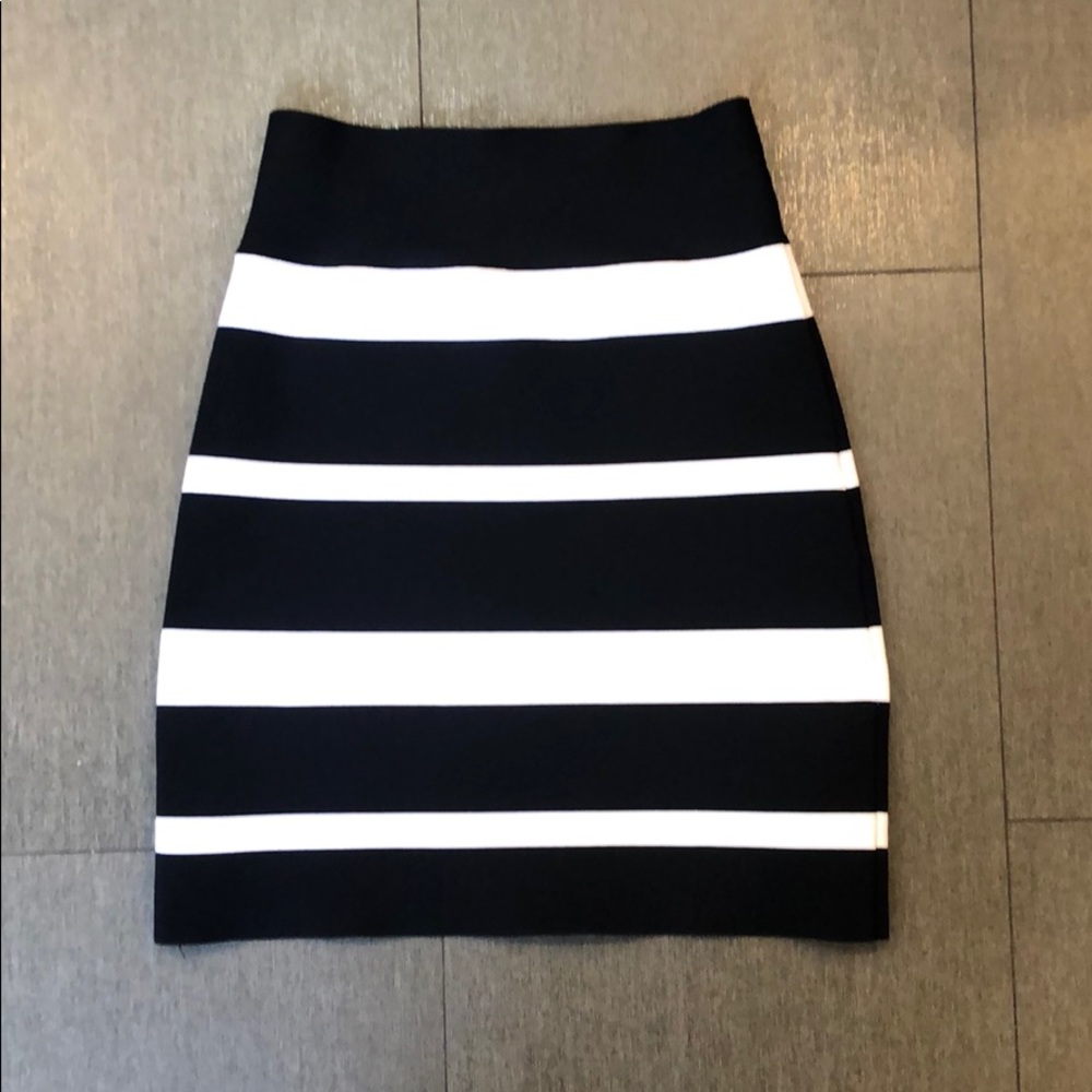 BCBG Maxararia skirt.  Size S